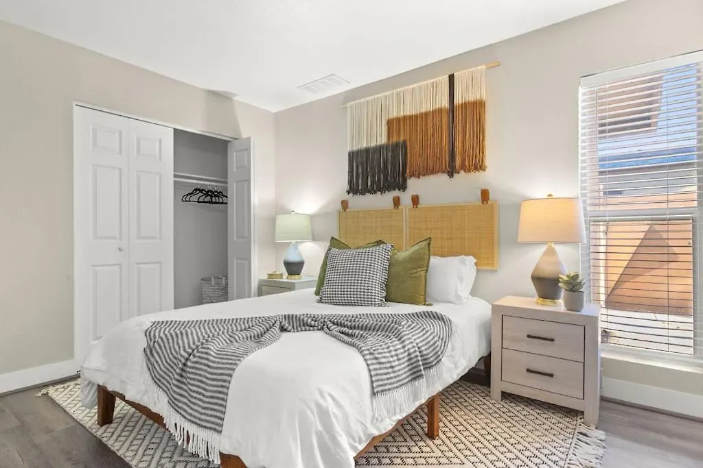 Phoenix Haven - 4Br - Sleeps 10- Fire Pit - Golf- Yard Games 0*,